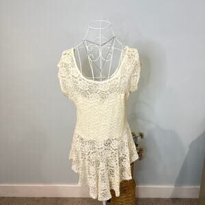 Gorgeous vintage y2k cream/white sheer lace babydoll peplum top / mini dress